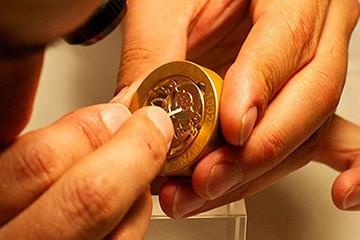 上海劳力士官售后换把杆
